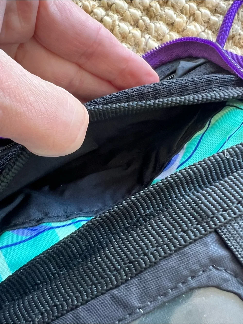 Women’s Teal & Purple Printed Crossbody Wallet